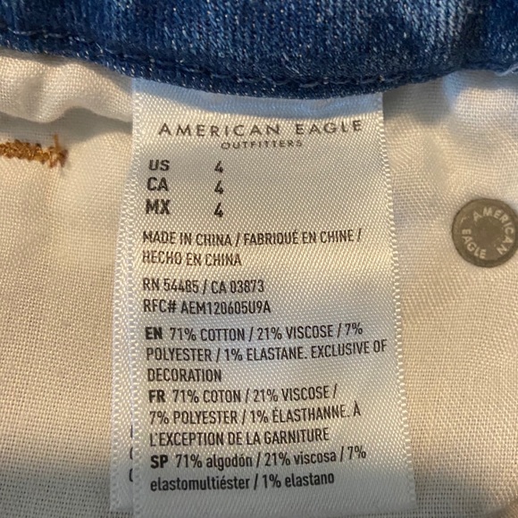 AE Stretchy Distressed Denim Shorts - Picture 4 of 4